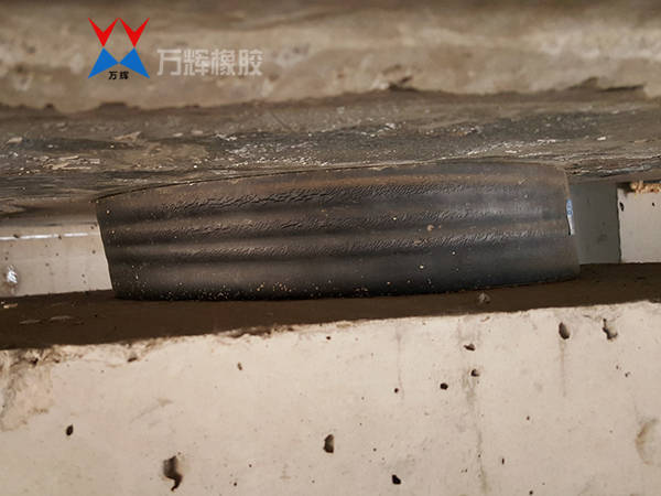 支座老化