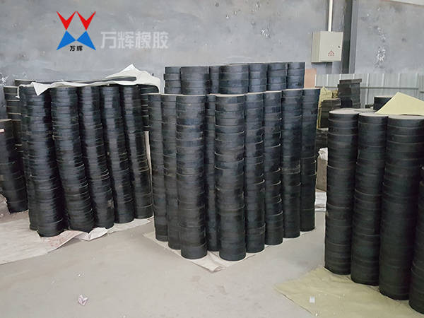 公路橋板式橡膠支座